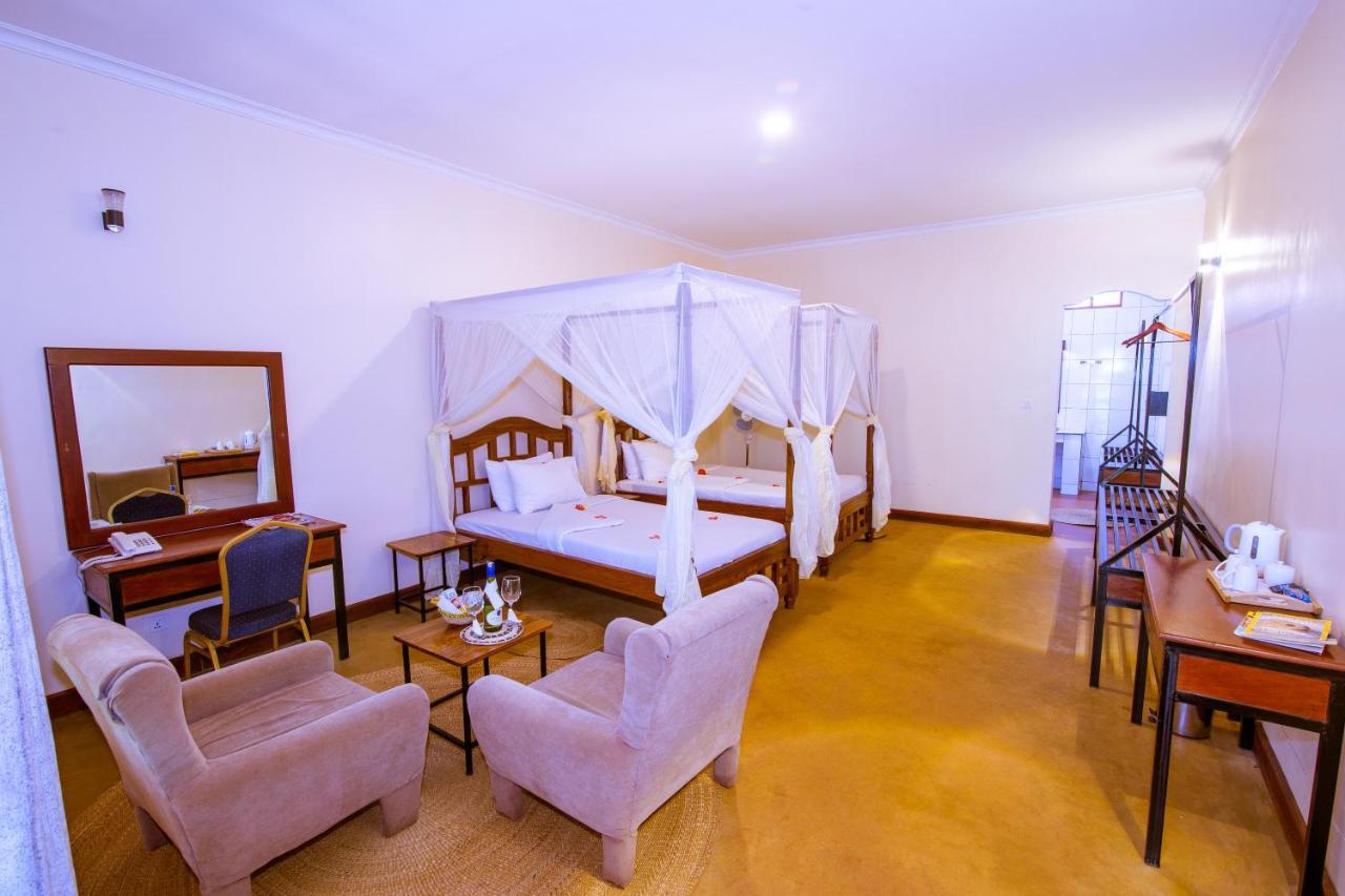 Eileen'S Trees Inn Карату Экстерьер фото