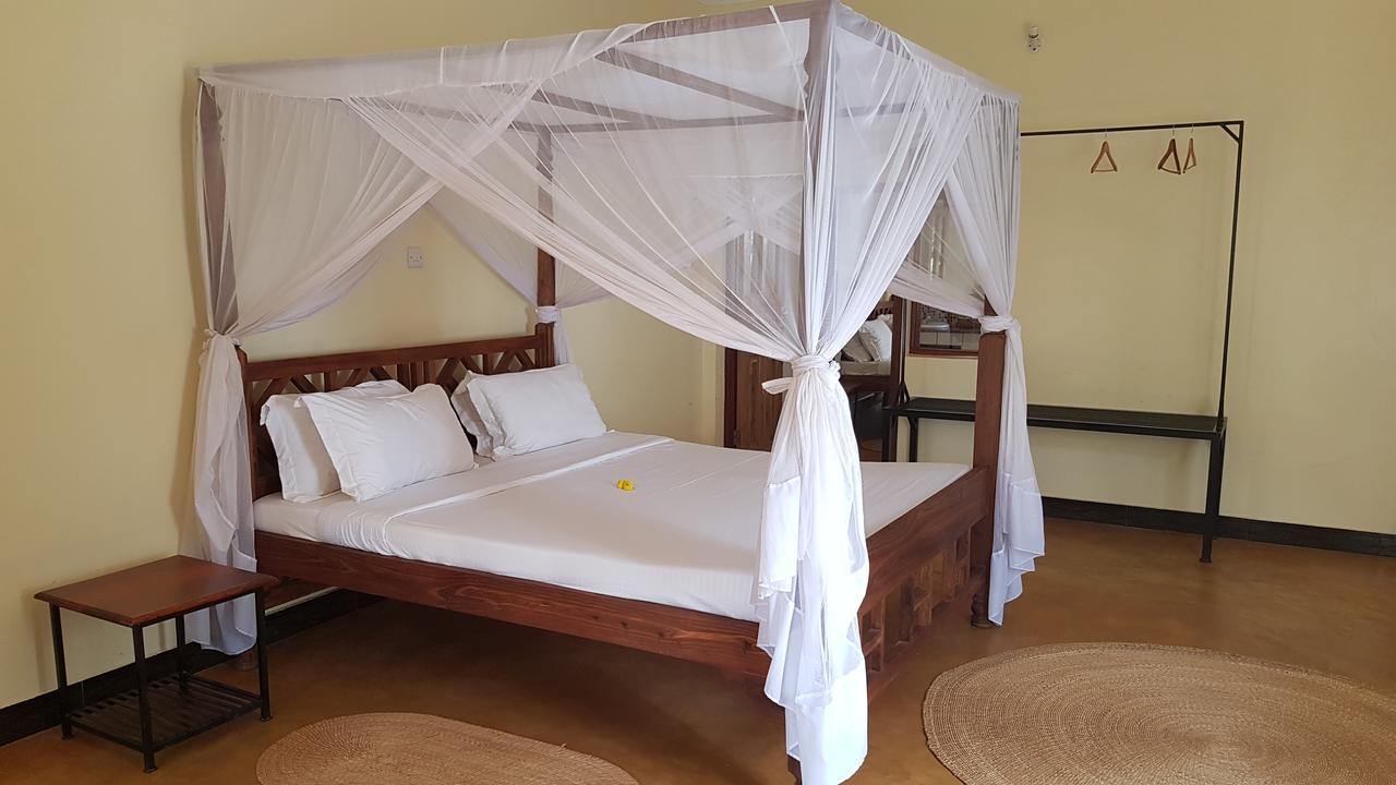 Eileen'S Trees Inn Карату Экстерьер фото